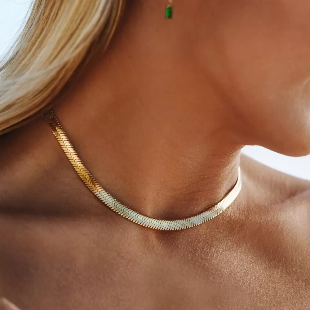 Atolea Jewelry Chunky Herringbone Choker